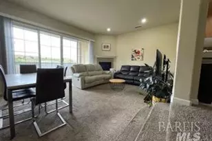 300 Locust Dr, Vallejo, CA 94591 - Photo 4