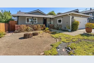 455 W M Street, Benicia, CA 94510 - Photo 2