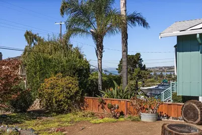 455 W M Street, Benicia, CA 94510 - Photo 6