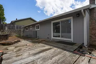 455 W M St, Benicia, CA 94510 - Photo 32