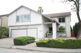 1702 Capistrano Dr, Petaluma, CA 94954 - Photo 1