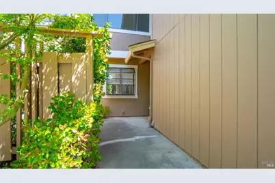 1297 Grove Circle, Benicia, CA 94510 - Photo 4