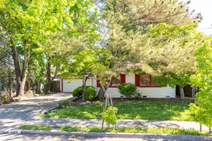 1102 Michigan Dr, Santa Rosa, CA 95405 - Photo 2