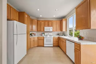 935 Bridgeport Way, Rio Vista, CA 94571 - Photo 14
