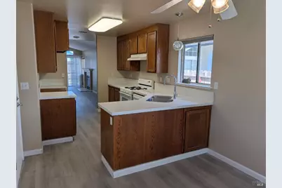 349 Zachary Drive, Vacaville, CA 95687 - Photo 4