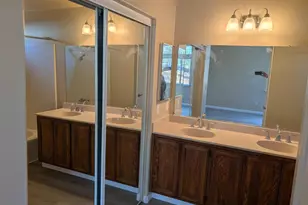 349 Zachary Dr, Vacaville, CA 95687 - Photo 14