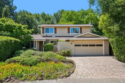 6 La Noche Court, Novato, CA 94945 - Photo 2