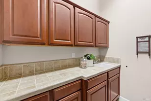 566 Santa Teresa Ct, Vacaville, CA 95688 - Photo 54