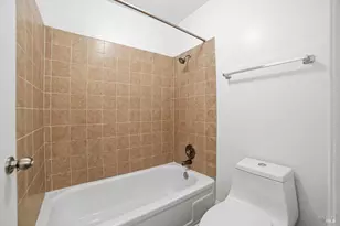 1370 Townview Ave, Santa Rosa, CA 95405 - Photo 28