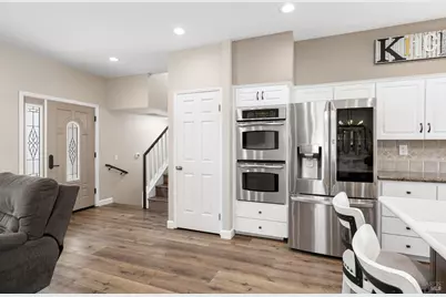 307 Flagstone Court, Vacaville, CA 95687 - Photo 18