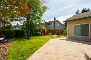 863 Holly Ave, Rohnert Park, CA 94928 - Photo 24