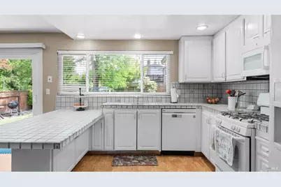863 Holly Avenue, Rohnert Park, CA 94928 - Photo 44