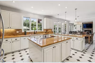 13 W Brooke Drive, Novato, CA 94947 - Photo 22