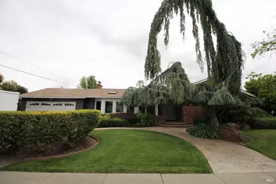 875 Sievers Way, Dixon, CA 95620 - Photo 2