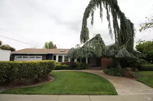 875 Sievers Way, Dixon, CA 95620 - Photo 2