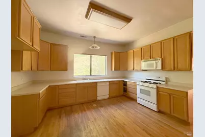 32757 Highway 128 Highway, Cloverdale, CA 95425 - Photo 4