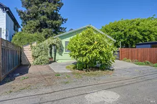 430 W J St, Benicia, CA 94510 - Photo 30
