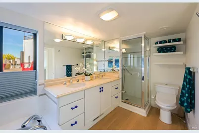 38 S 40 Dock, Sausalito, CA 94965 - Photo 24