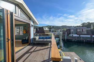 38 S 40 Dock, Sausalito, CA 94965 - Photo 30