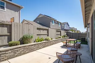 833 Cosmos Dr, Vacaville, CA 95687 - Photo 38