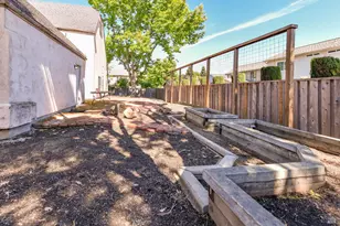 26 Lloyd Ct, Napa, CA 94558 - Photo 36