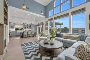 121 N Newport Dr, Napa, CA 94559 - Photo 2