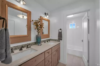 121 N Newport Drive, Napa, CA 94559 - Photo 48
