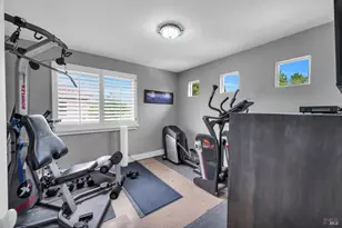121 N Newport Dr, Napa, CA 94559 - Photo 46