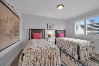 121 N Newport Drive, Napa, CA 94559 - Photo 44