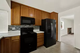 2142 Kingfisher Way, Fairfield, CA 94533 - Photo 34