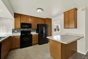 2142 Kingfisher Way, Fairfield, CA 94533 - Photo 36