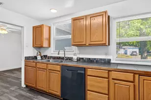 148 Valley Dr, Vacaville, CA 95688 - Photo 12