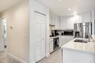 888 Starr Cir, Windsor, CA 95492 - Photo 12