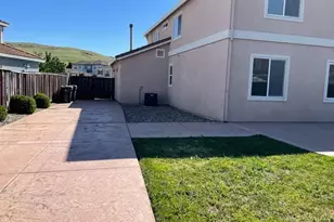 1890 Blue Rock Ct, Fairfield, CA 94534 - Photo 38