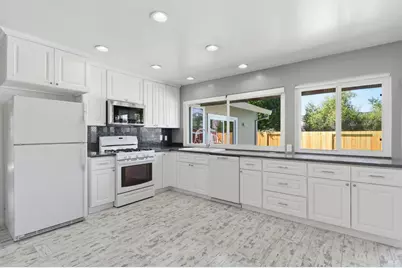7581 Bonita Avenue, Rohnert Park, CA 94928 - Photo 14