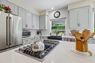2129 Fieldcrest Ave, Fairfield, CA 94534 - Photo 12