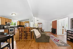 1001 Broadmoor Dr, Napa, CA 94558 - Photo 6