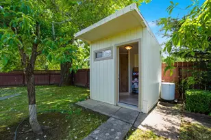 1001 Broadmoor Dr, Napa, CA 94558 - Photo 26