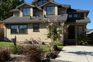 814 W I St, Benicia, CA 94510 - Photo 2
