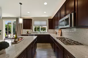 837 Erin Way, Napa, CA 94559 - Photo 22
