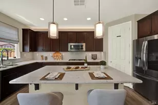 837 Erin Way, Napa, CA 94559 - Photo 18