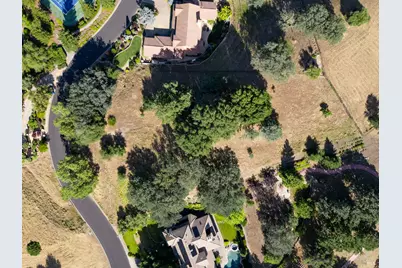 2060 Pinecrest Court, Vacaville, CA 95688 - Photo 6