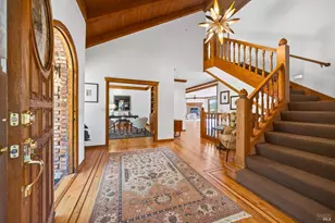 10 Lockton Ln, Novato, CA 94945 - Photo 4