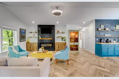 470 E O Street, Benicia, CA 94510 - Photo 4