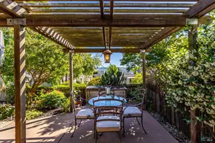 1586 London Cir, Benicia, CA 94510 - Photo 42