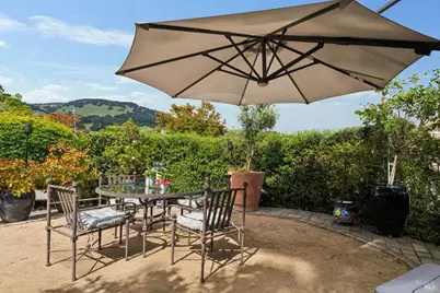 385 San Carlos Way, Novato, CA 94945 - Photo 8