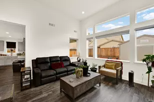 1596 Nightfall Ln, Fairfield, CA 94533 - Photo 8