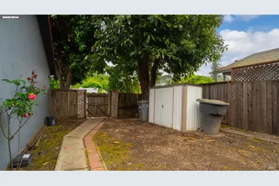 417 W 8th Street, Santa Rosa, CA 95401 - Photo 28