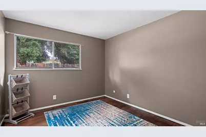 417 W 8th Street, Santa Rosa, CA 95401 - Photo 10