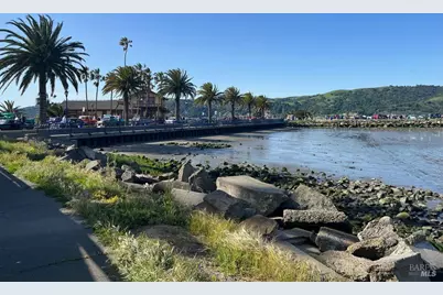 300 E H Street #207, Benicia, CA 94510 - Photo 42